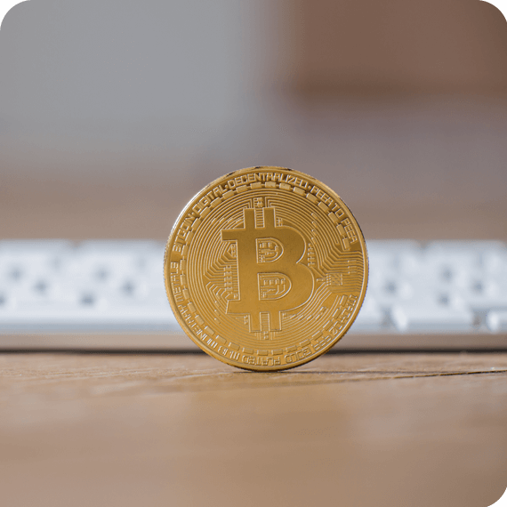 bitcoin-gold-coin-keyboard-btc