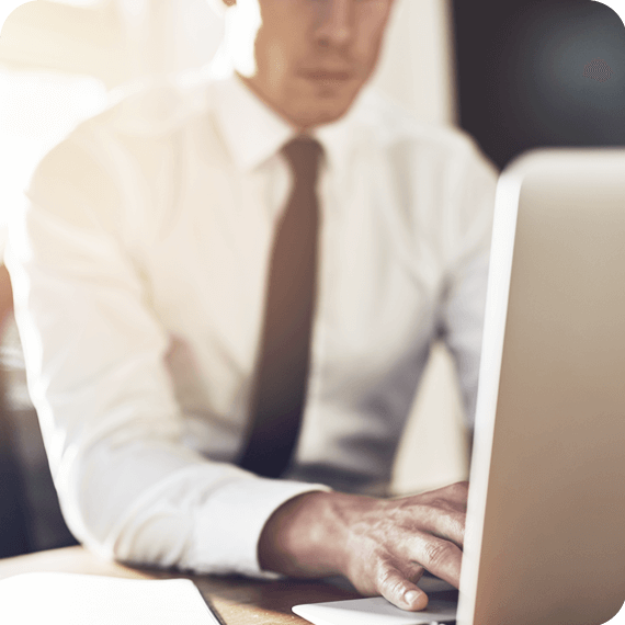 business-man-laptop-online-web
